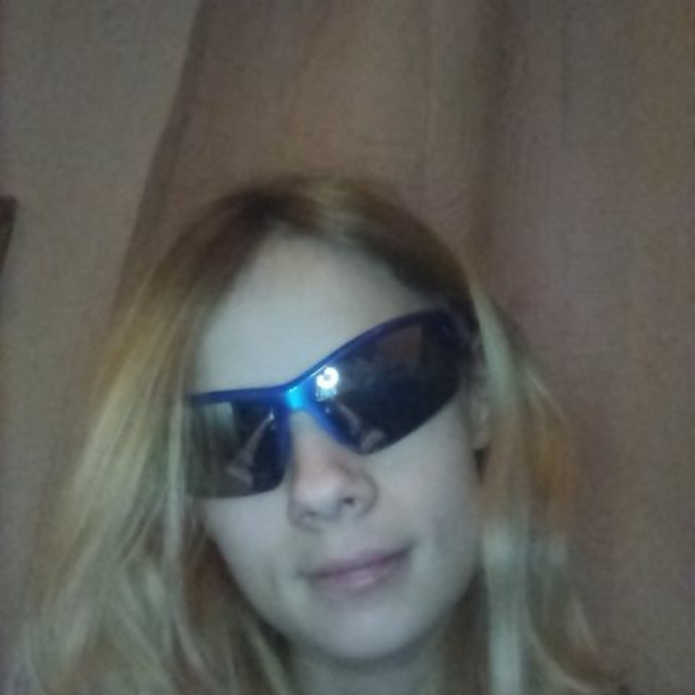 Meet your Posher, Makala burrell